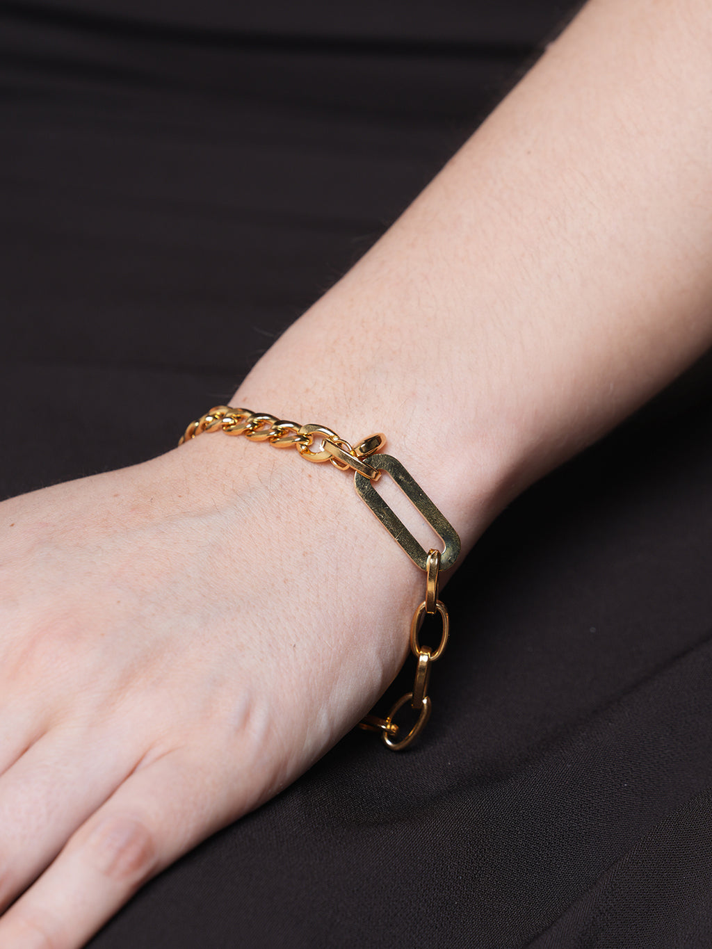 Wristband Geometric Oval Link Chain Bracelet