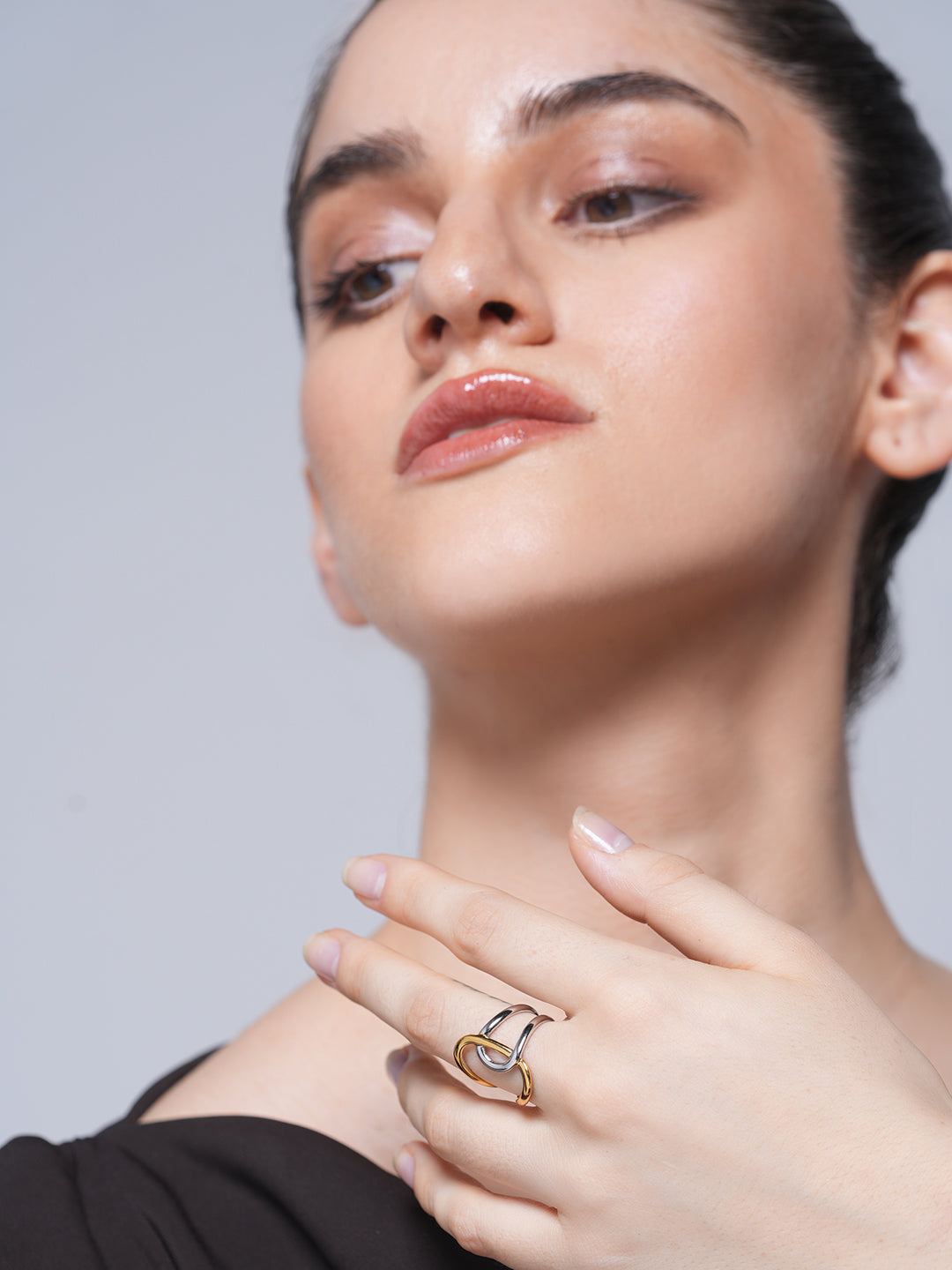 Two Tone Color Matching Irregular Winding Ring