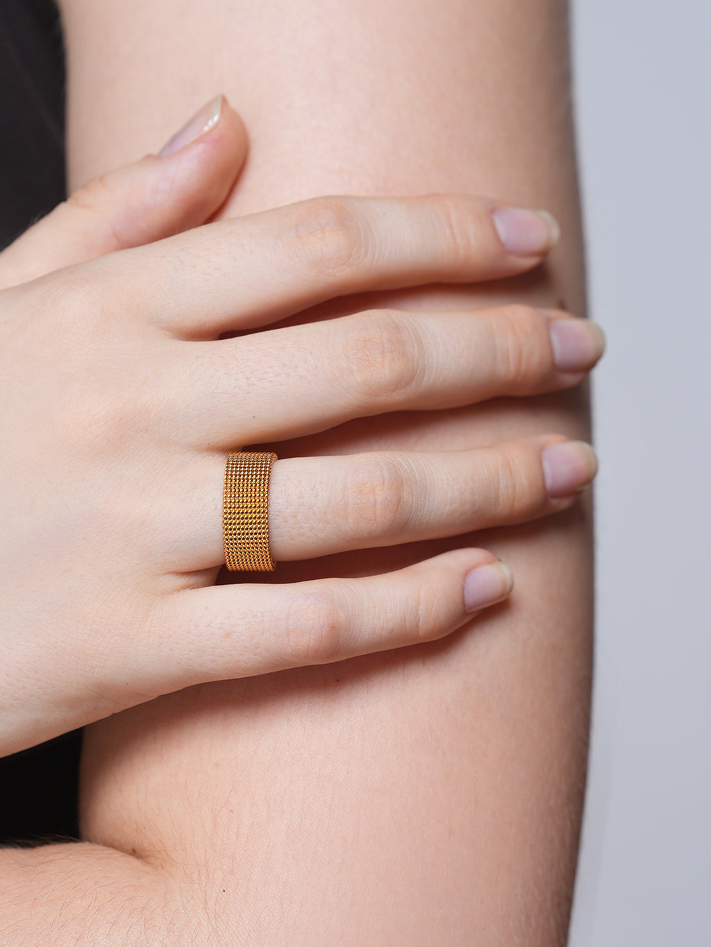 18K Gold Plated 8mm Wide Mesh Finger Ring
