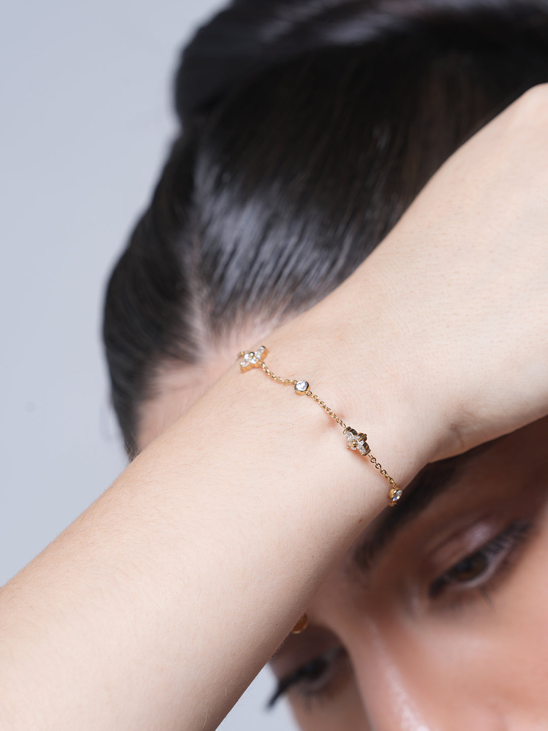 Shiny Zirconia Flower Bracelet