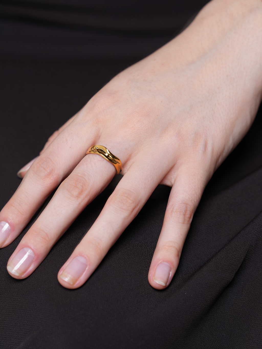 Stainless Steel Irregular Wave Opening Ring