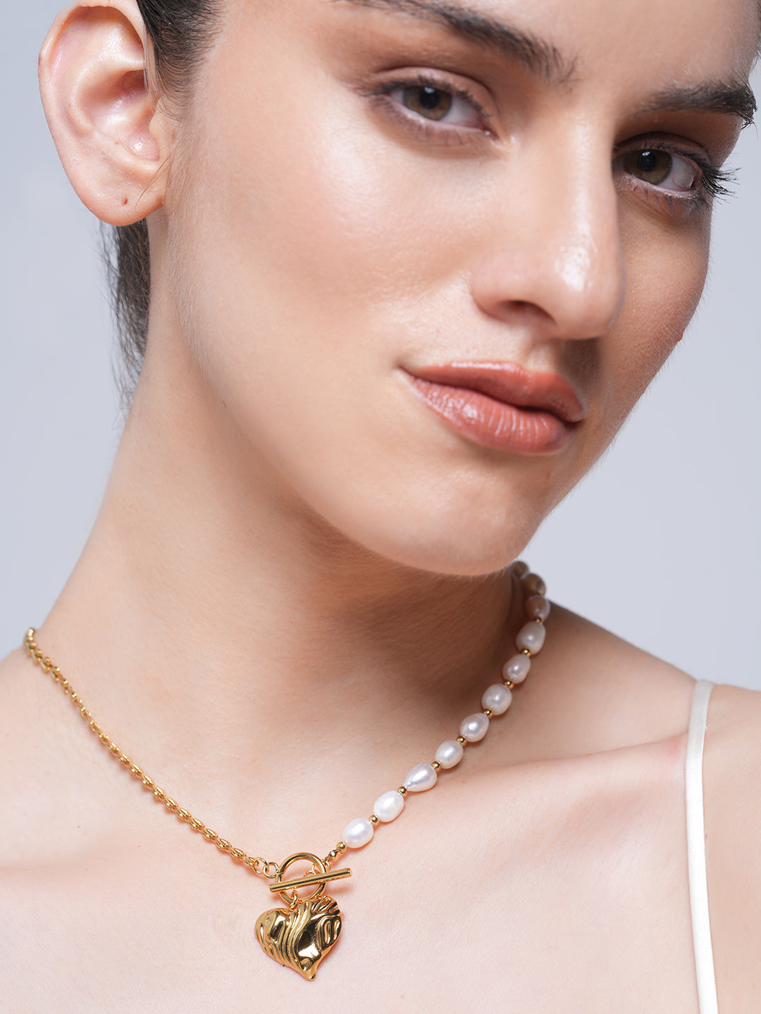 Elegant Baroque Heart Pendant Statement Necklace