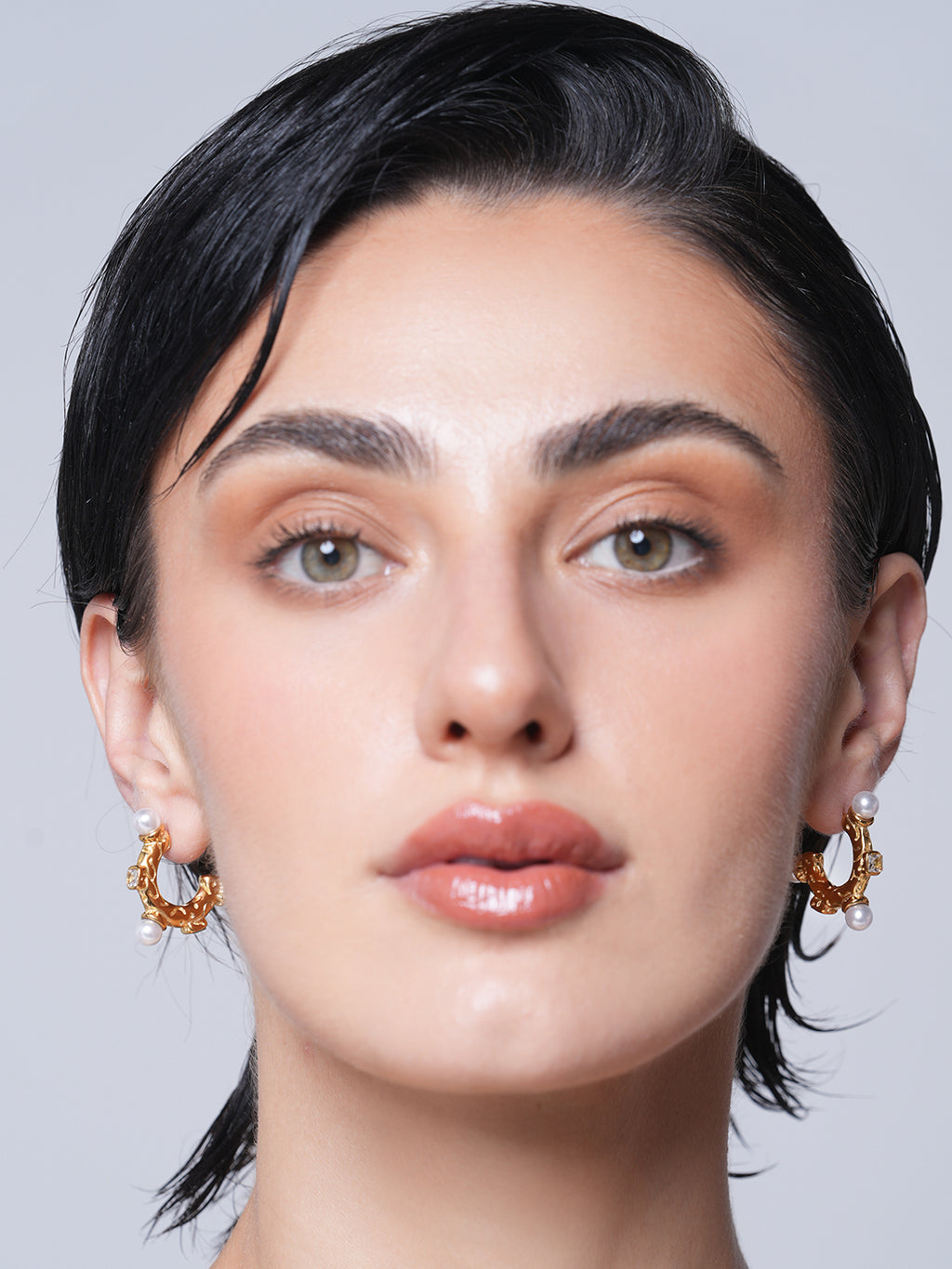 C-shaped Pearl Earrings