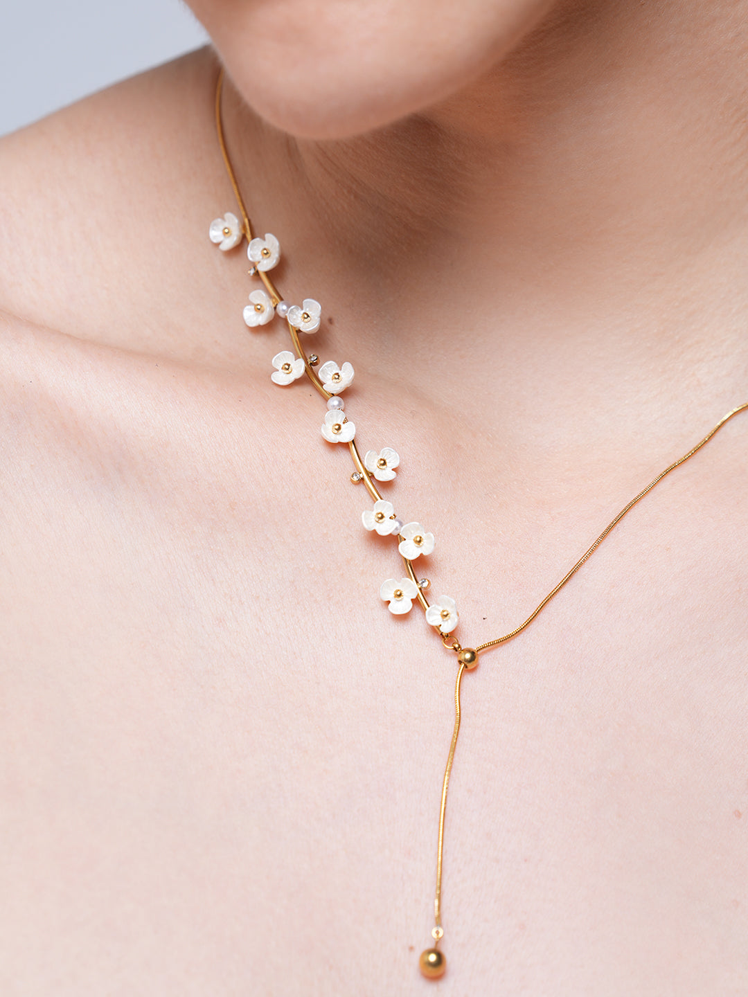 Sweet Flowers Necklace