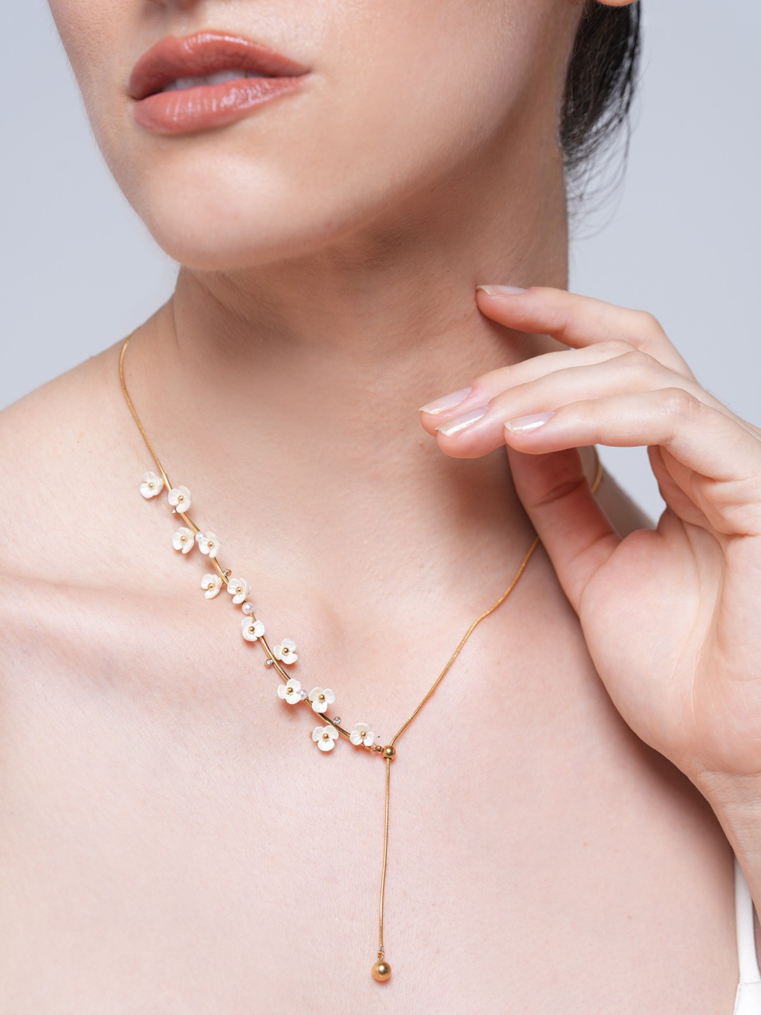 Sweet Flowers Necklace