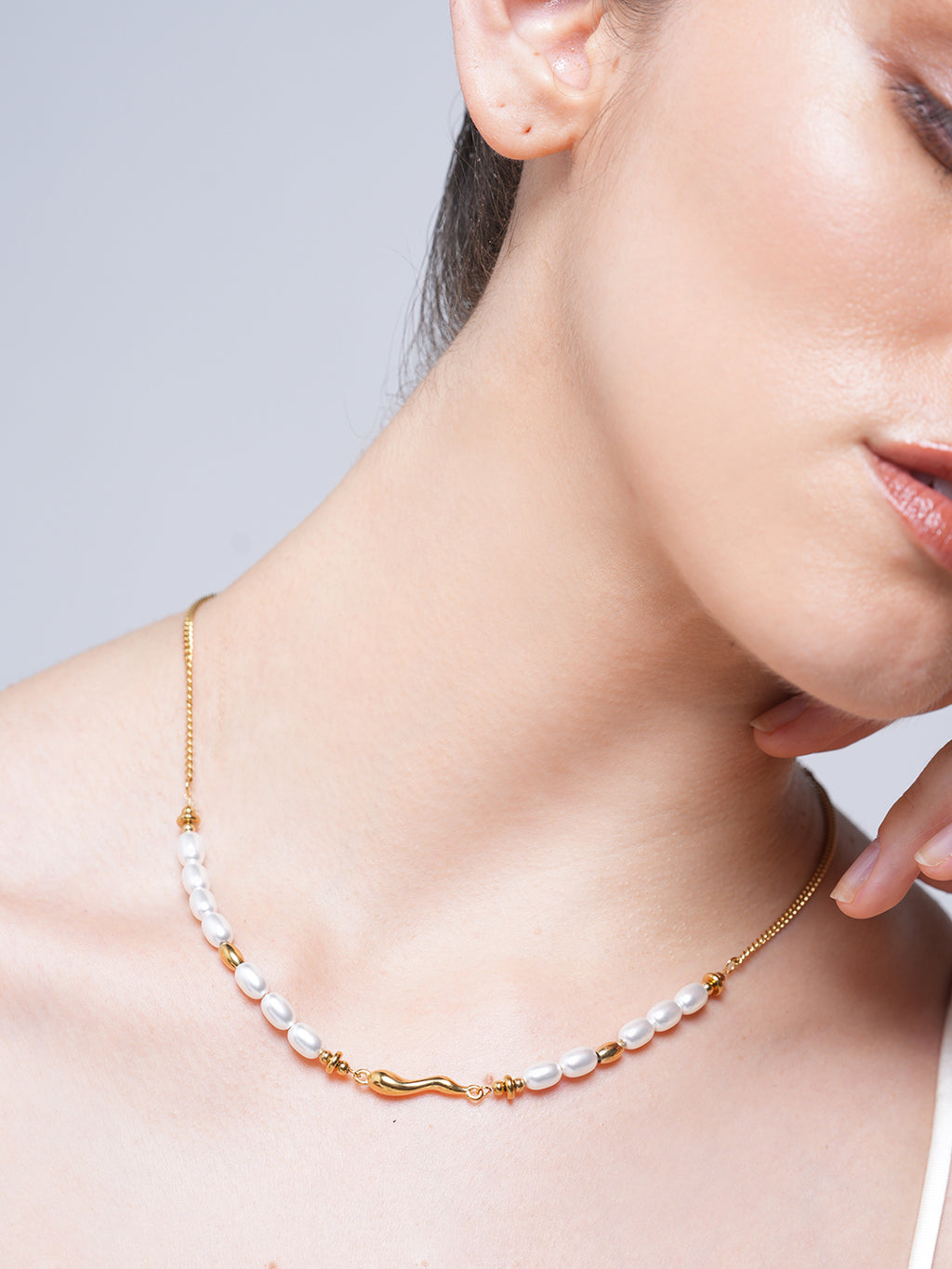Glass Pearl Oval Pearl Necklace