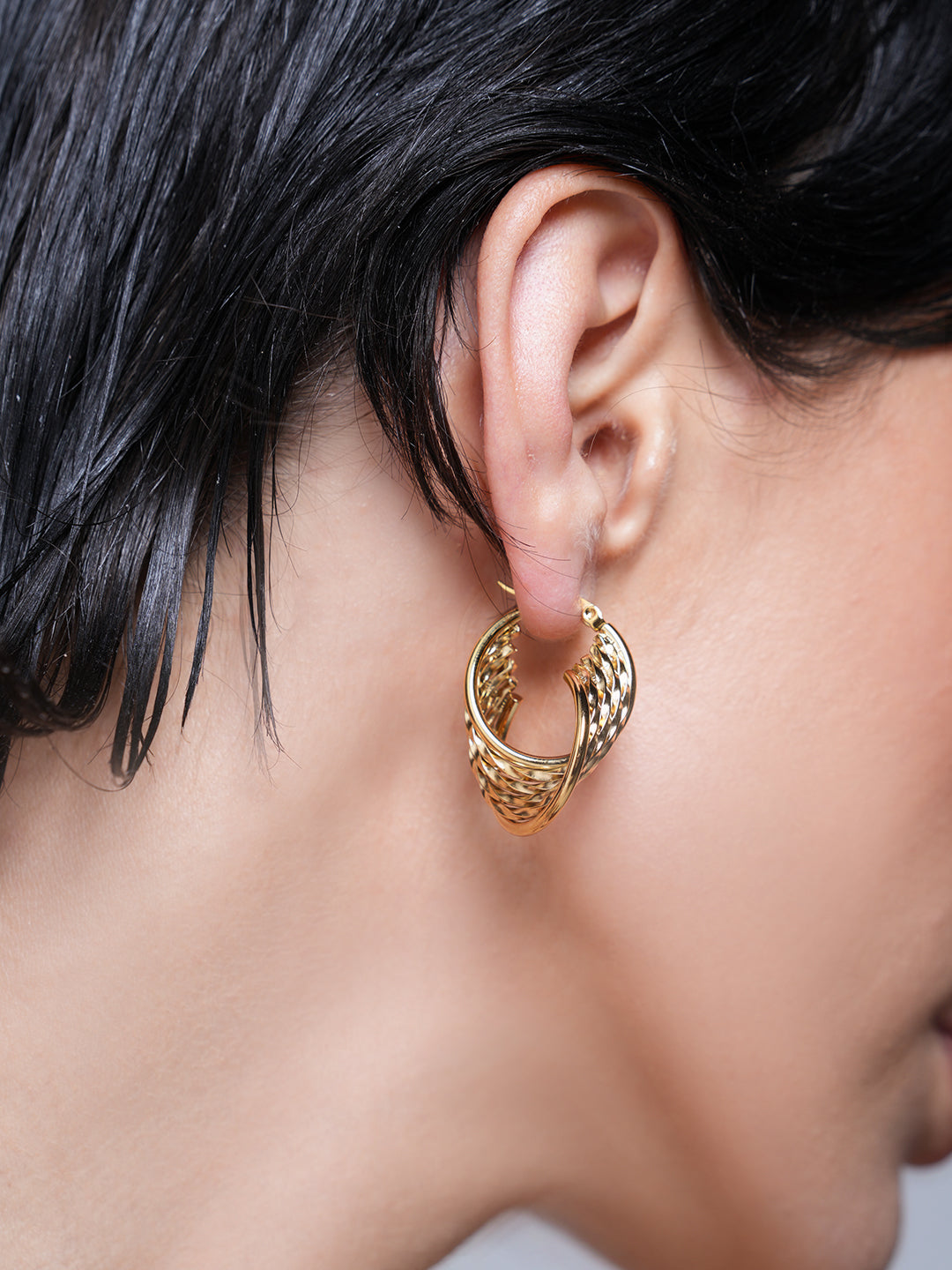Twisted Hollow Hoops