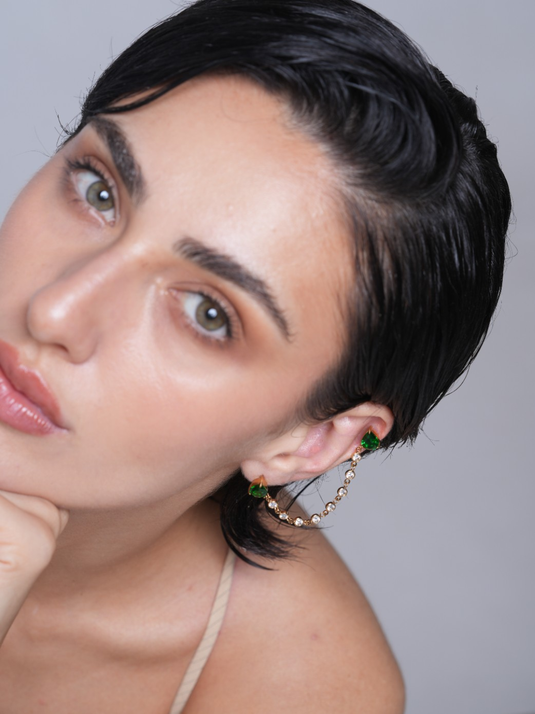 Delicate Green White Shiny Cubic Zirconia Chain Earrings