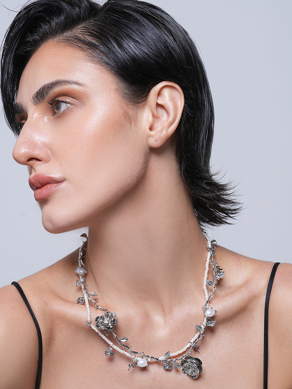 Light Luxury Beaded Stacked Flower Collarbone Necklace