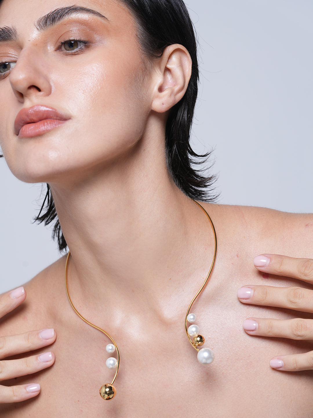 Pearl Torques Golden Stainless Steel Open Choker