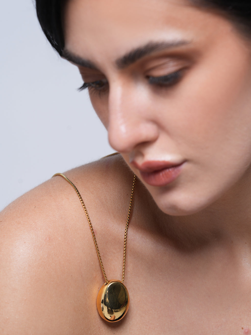 Oval Pendant Necklace