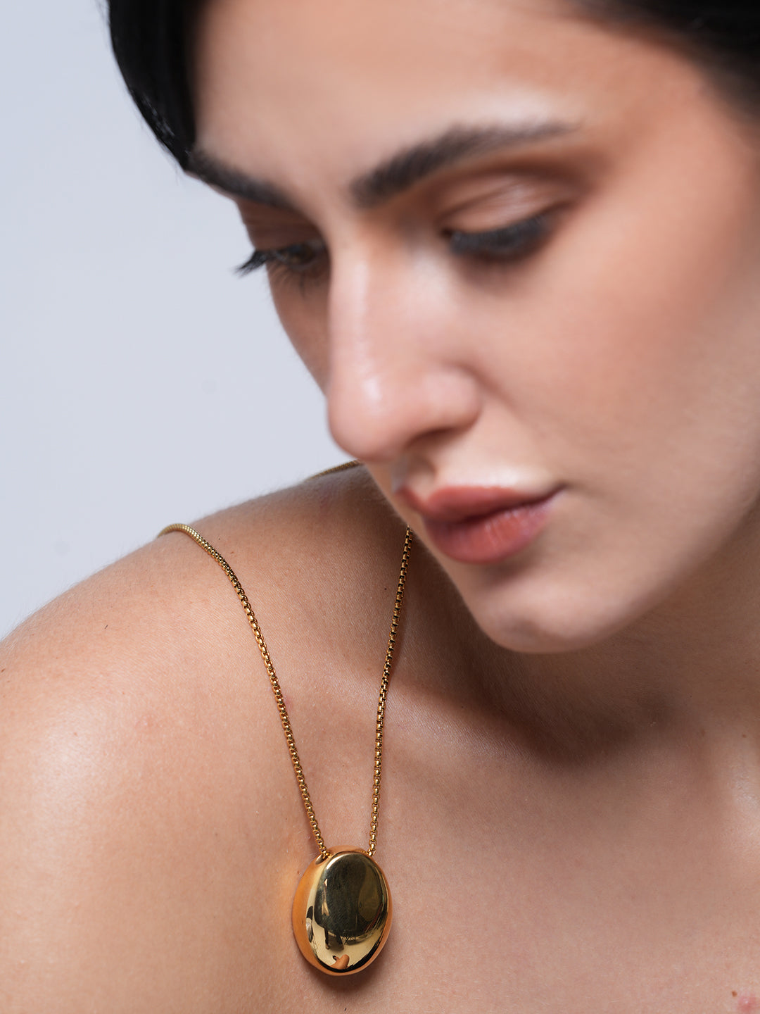 Oval Pendant Necklace