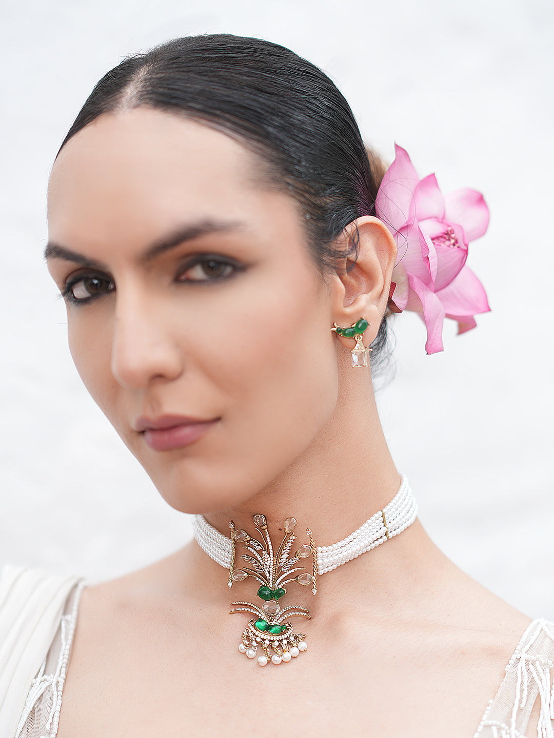 Elegant Green Choker