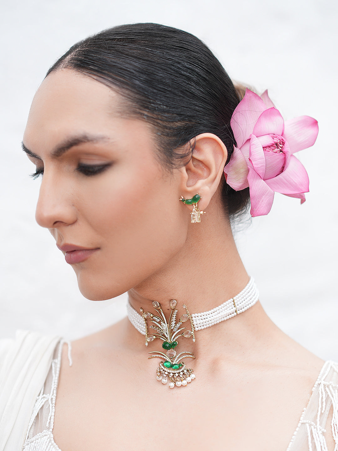 Elegant Green Choker