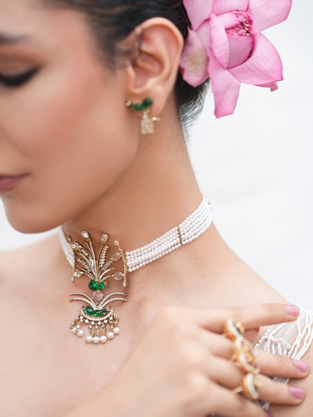 Elegant Green Choker