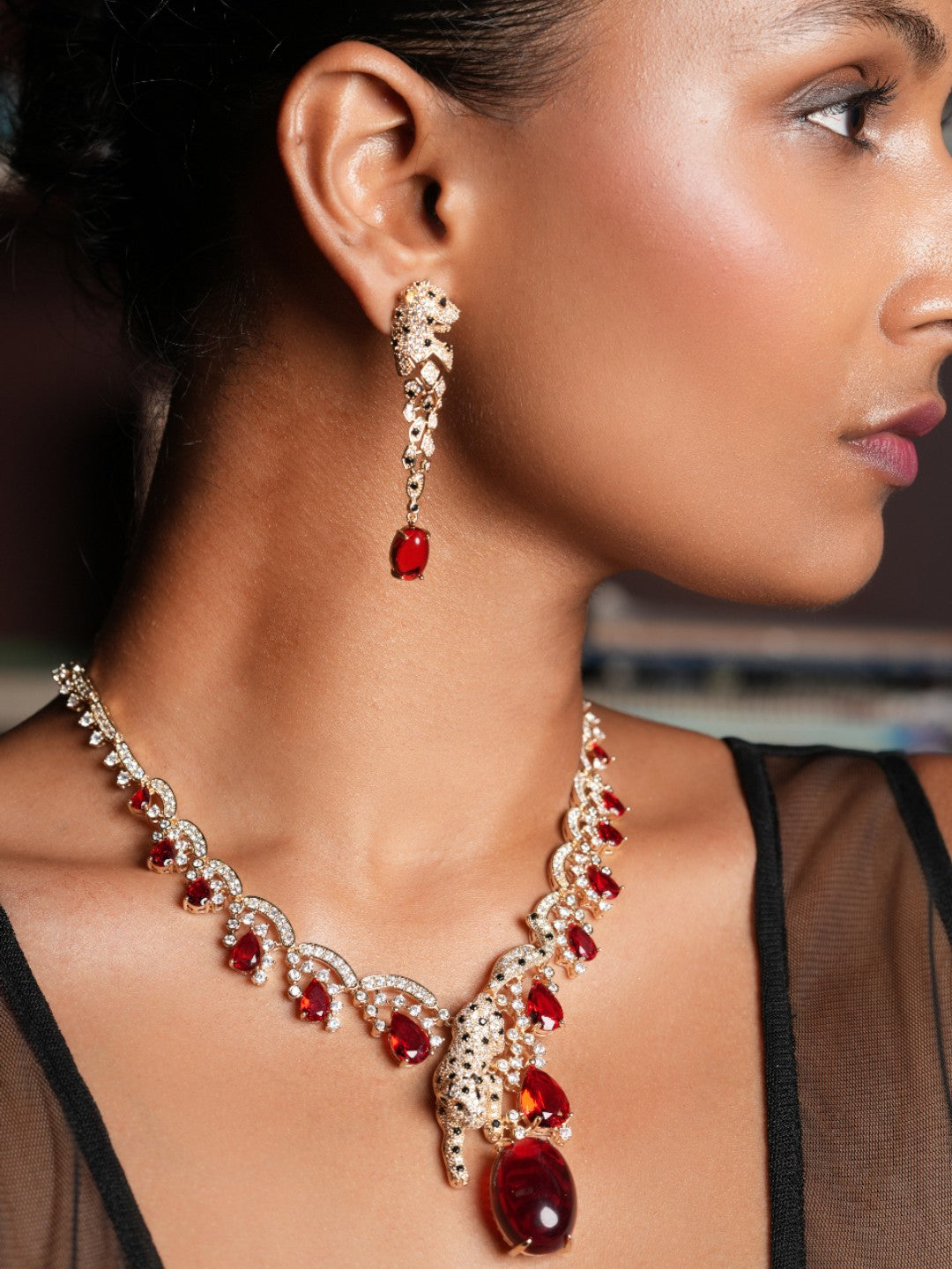 Red Panther Sleek Pendant Set