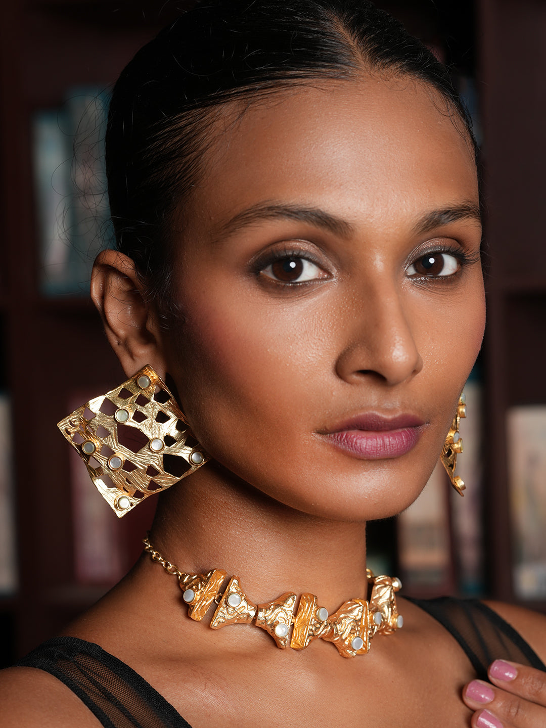Chic Choker with Earrings