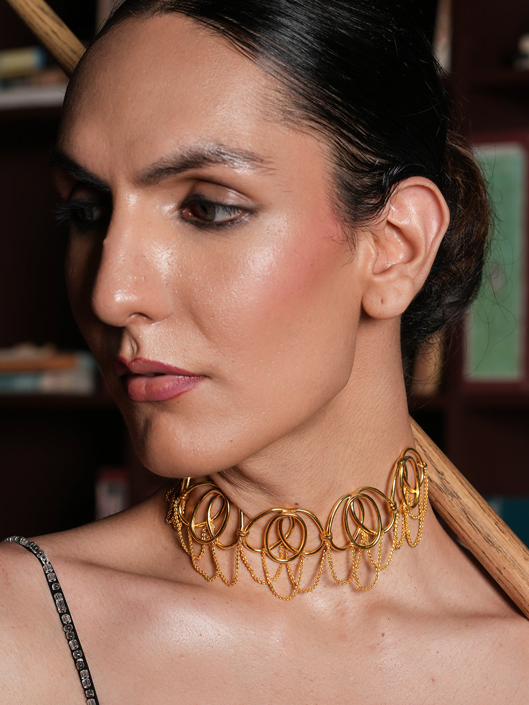 Circular Choker