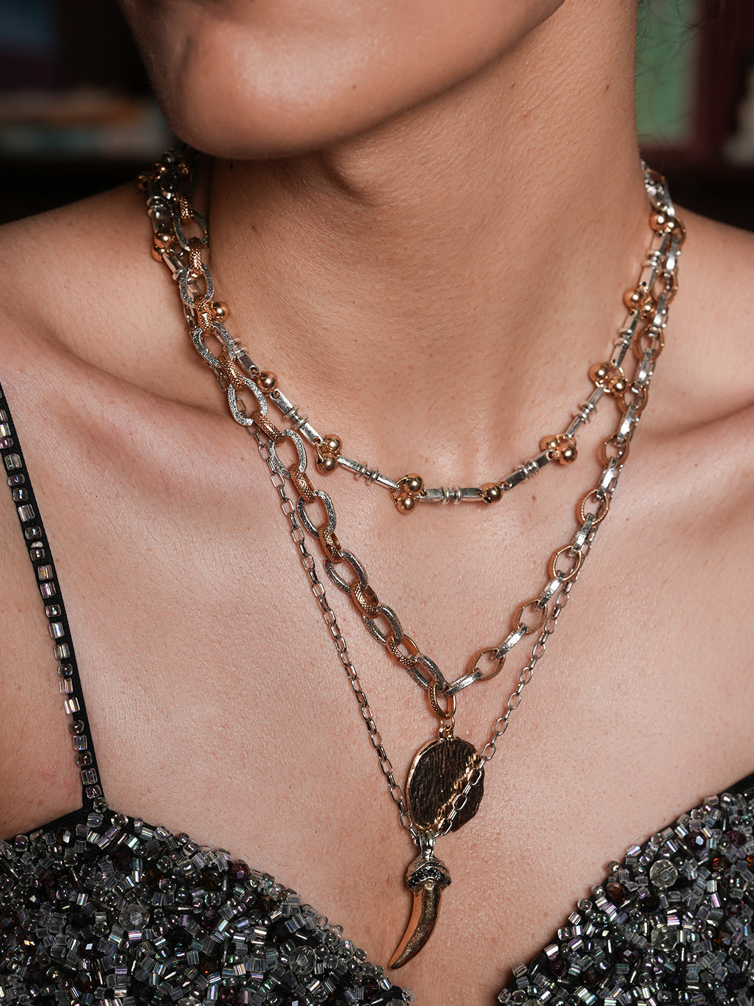 Elegant Triple Layered Chain