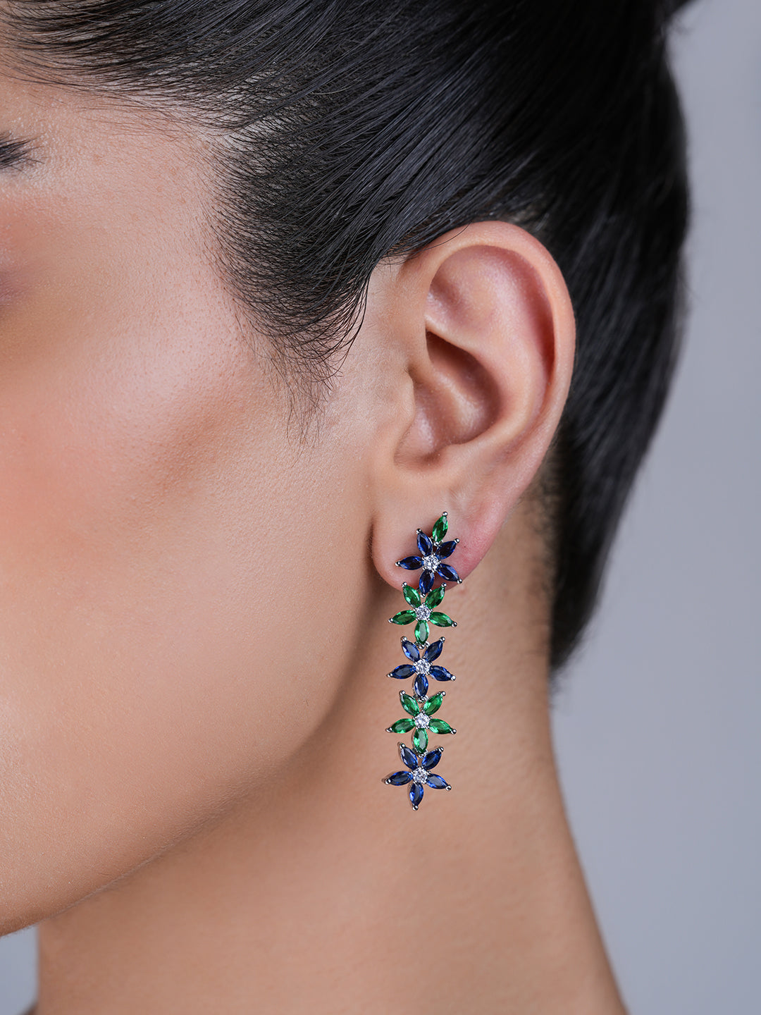 Blue Green Sleek AD Necklace