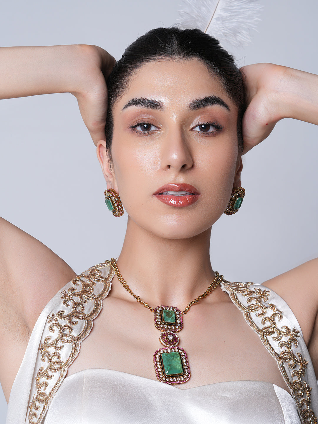 Green Doublet Sleek Necklace