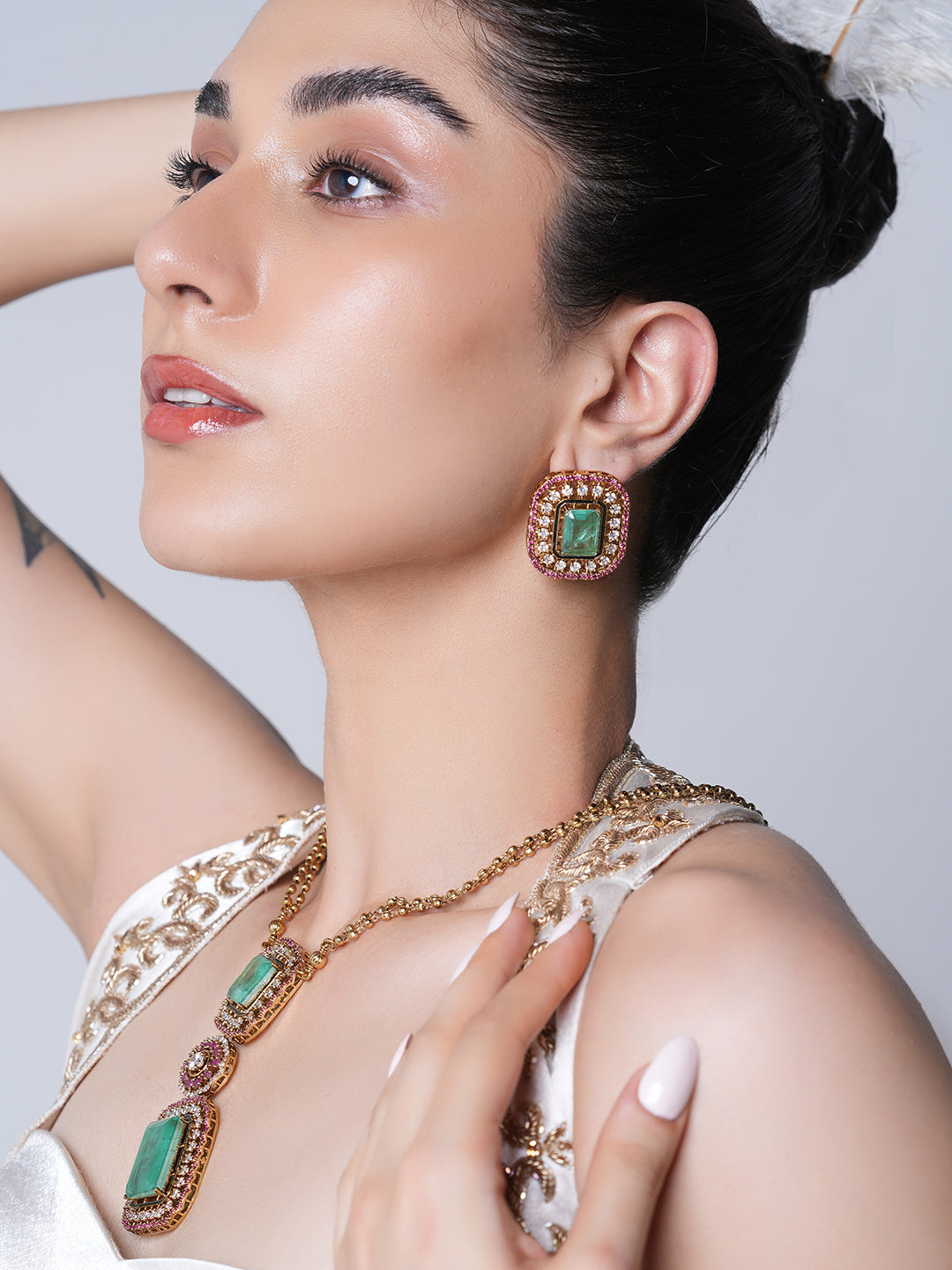 Green Doublet Sleek Necklace