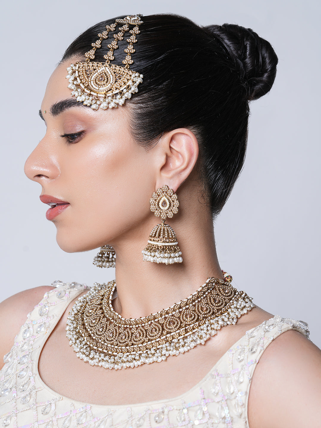White Reverse AD Heavy Bridal Set