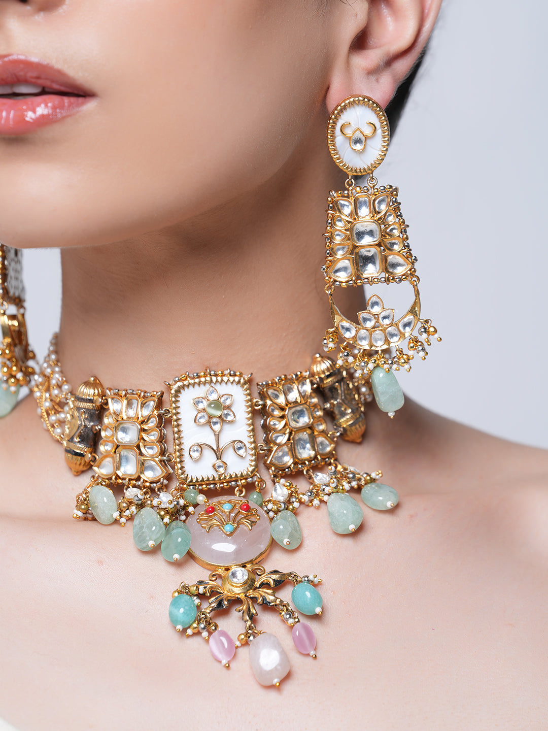 Designer Kundan Choker with Pastel Colored Stone