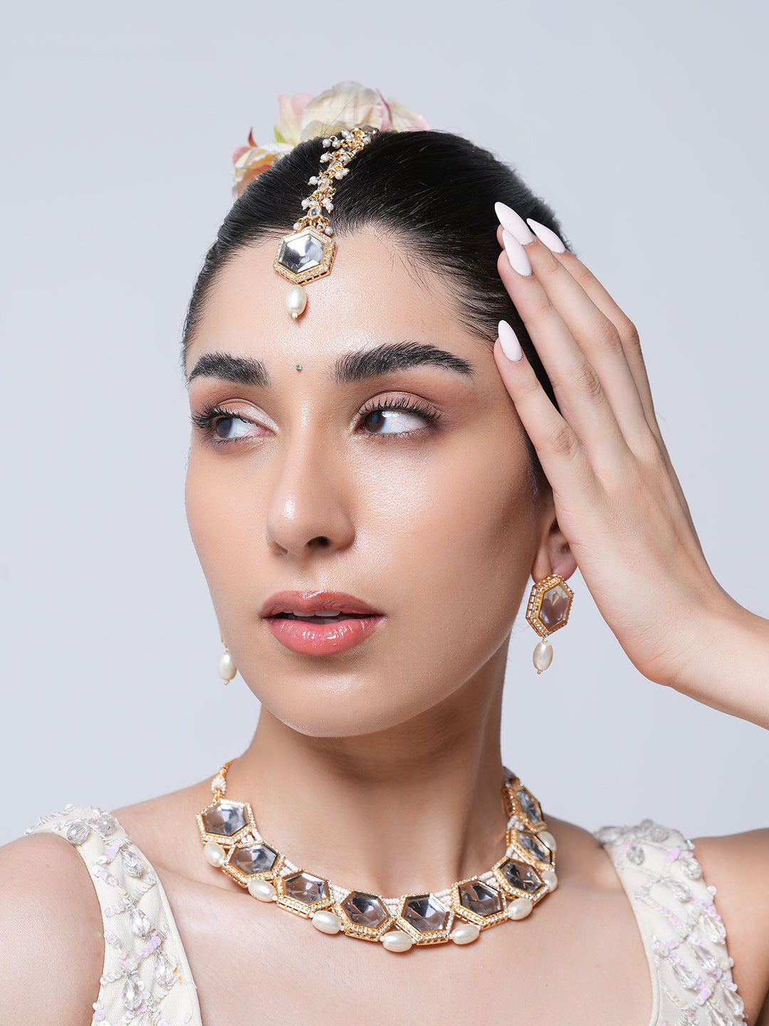 Small Kundan Choker