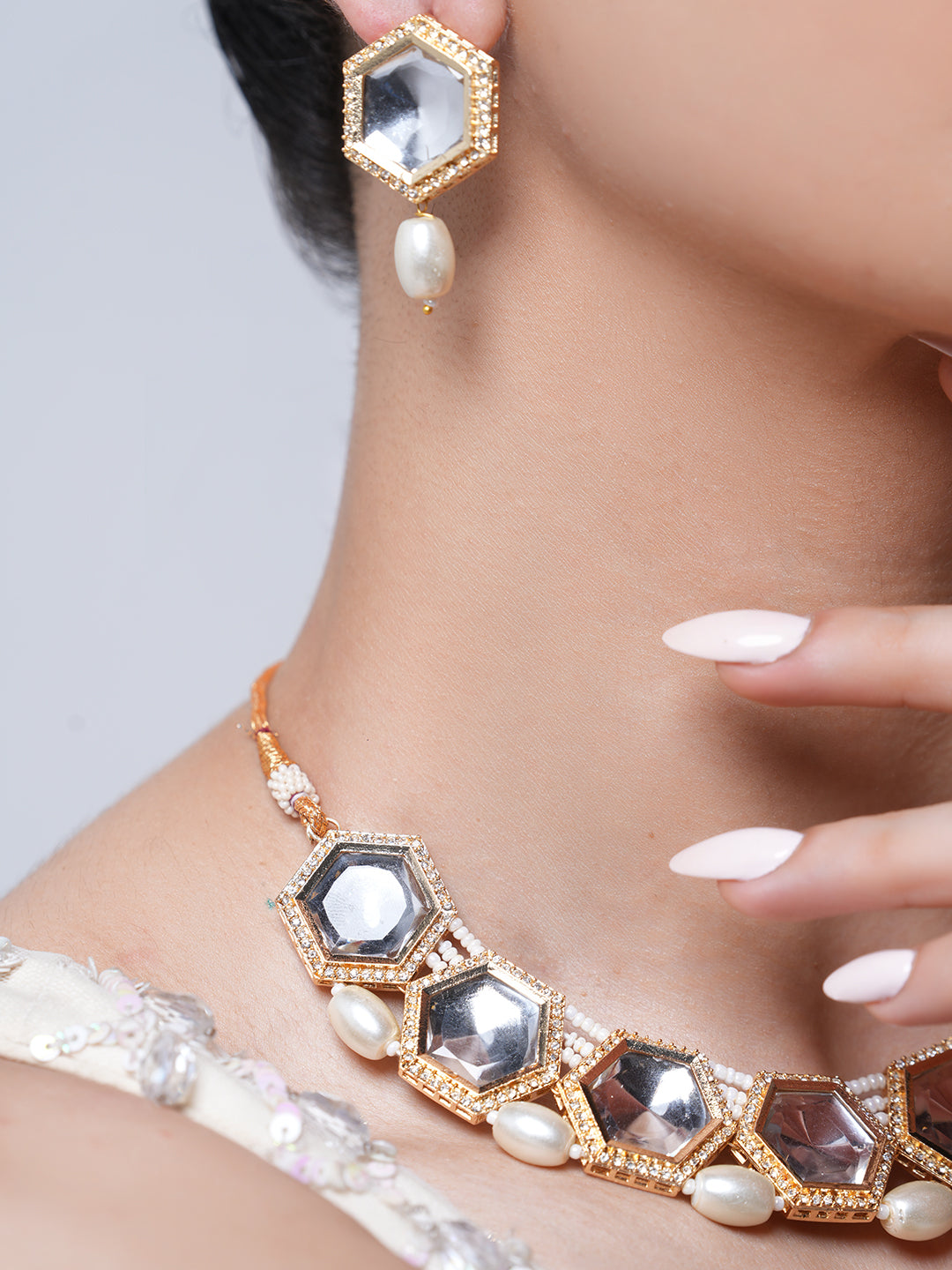 Small Kundan Choker