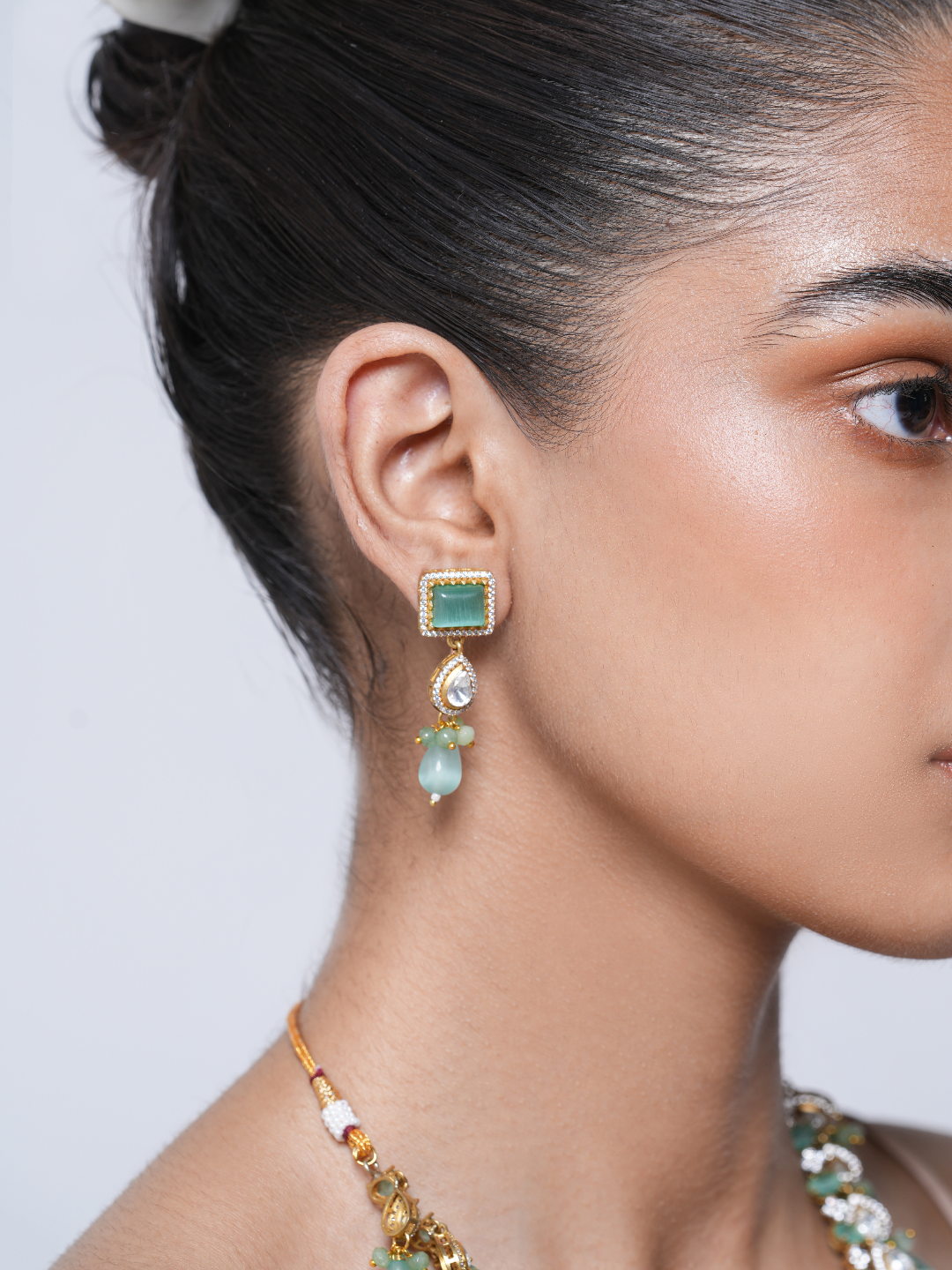 Beautiful Turquoise Stones Necklace