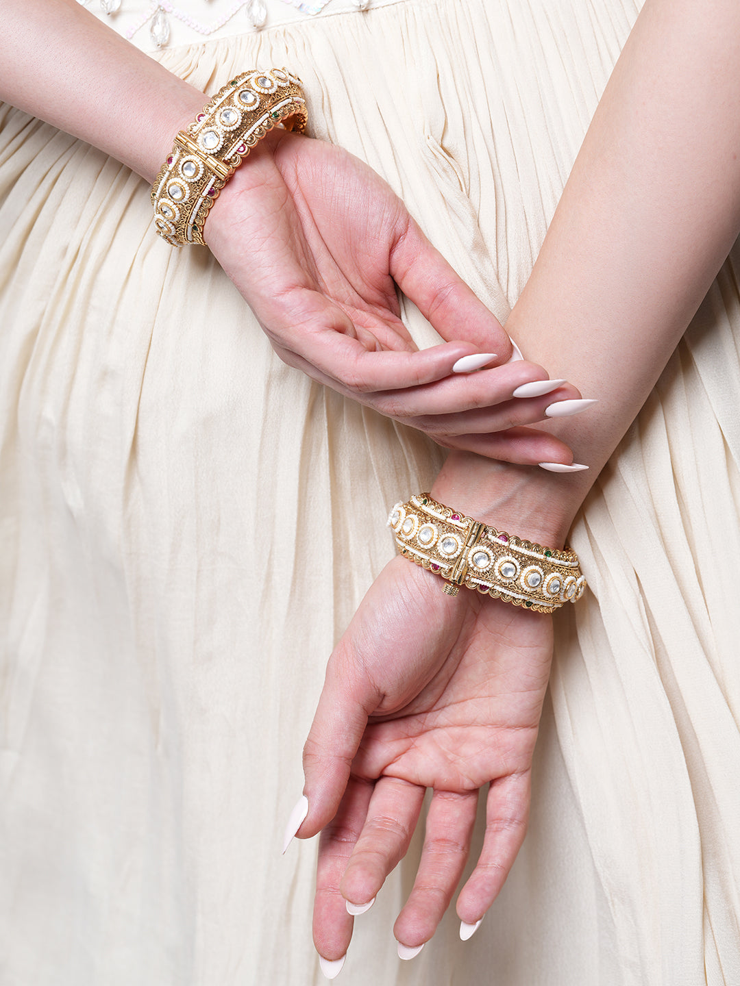 Heavy Round Kundan Bangles