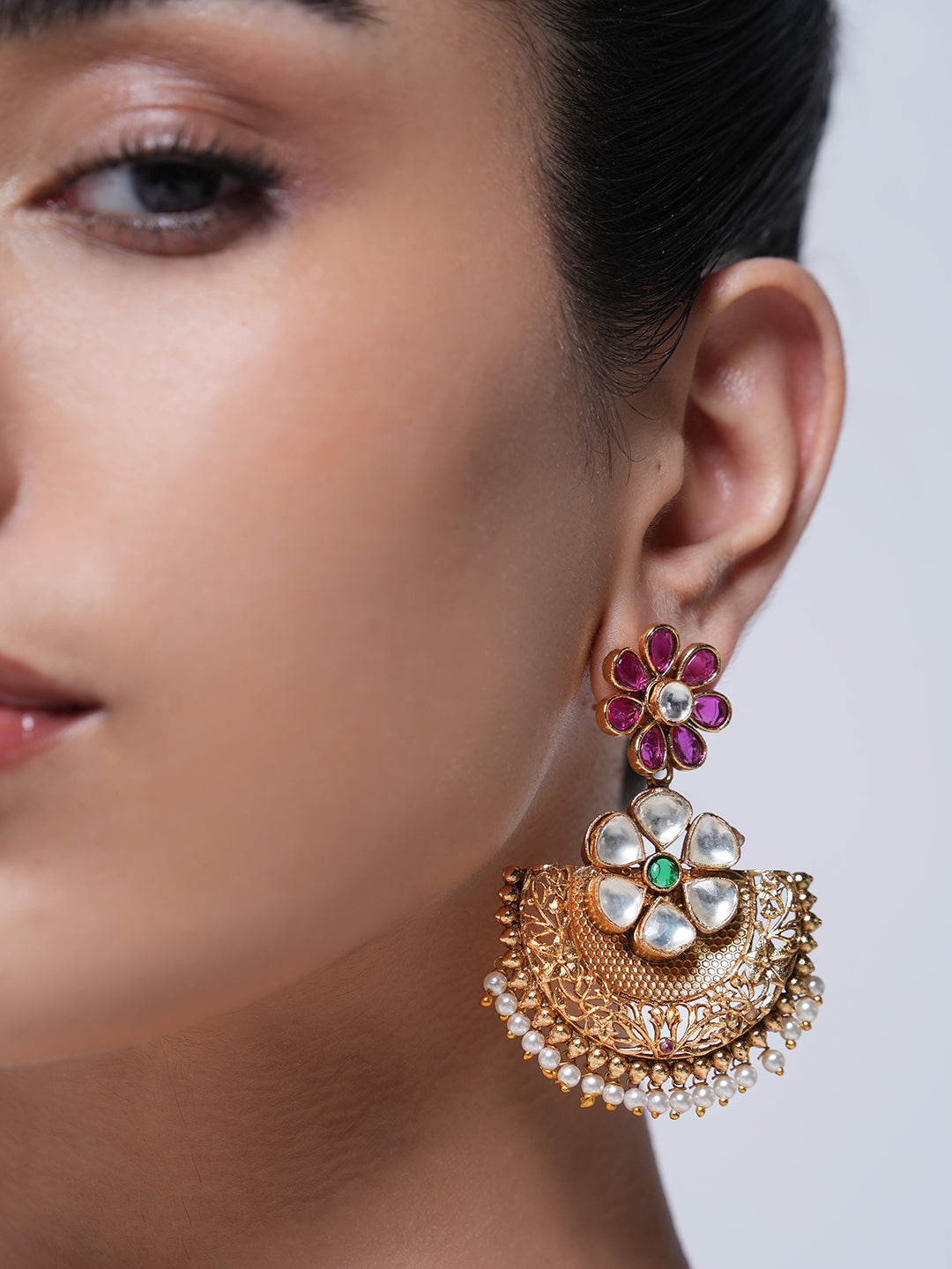Antique Pink White Earrings