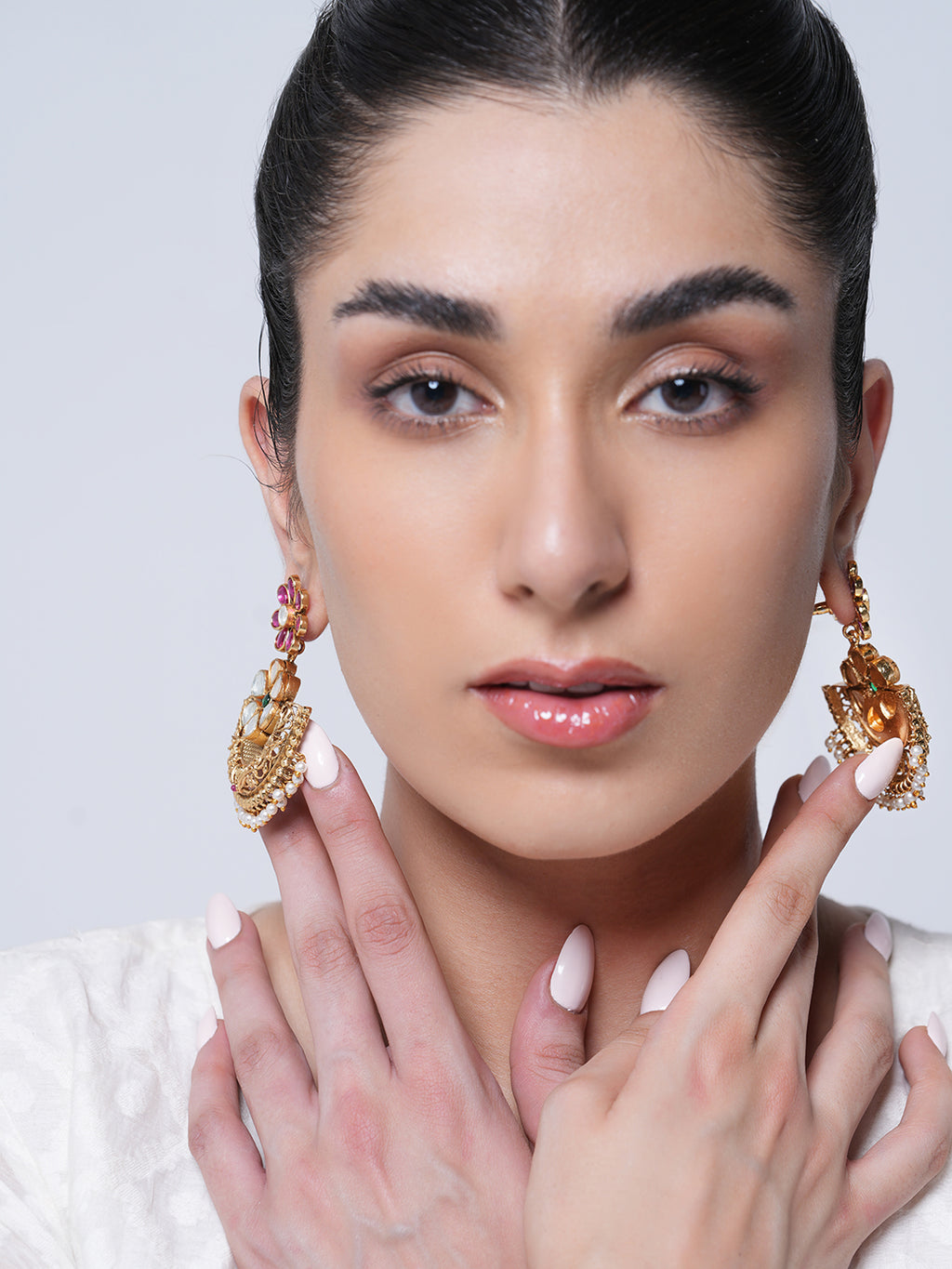 Antique Pink White Earrings