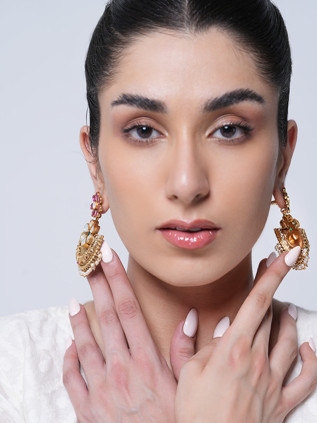 Antique Pink White Earrings