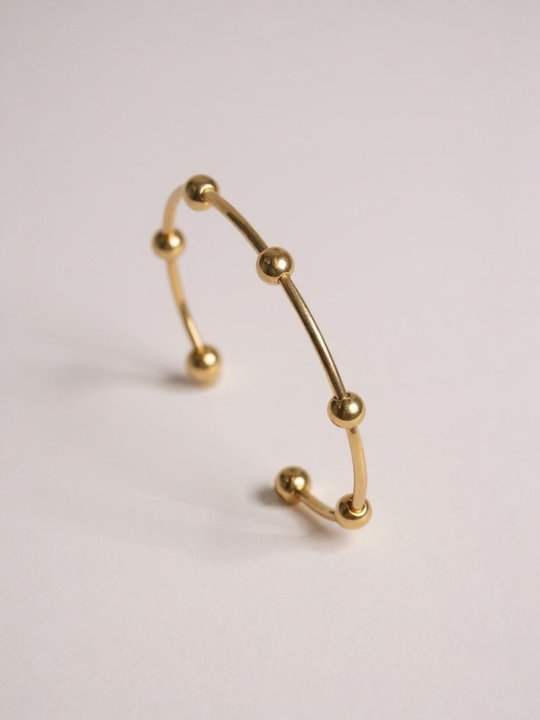 Multiround Balls Open Bracelet