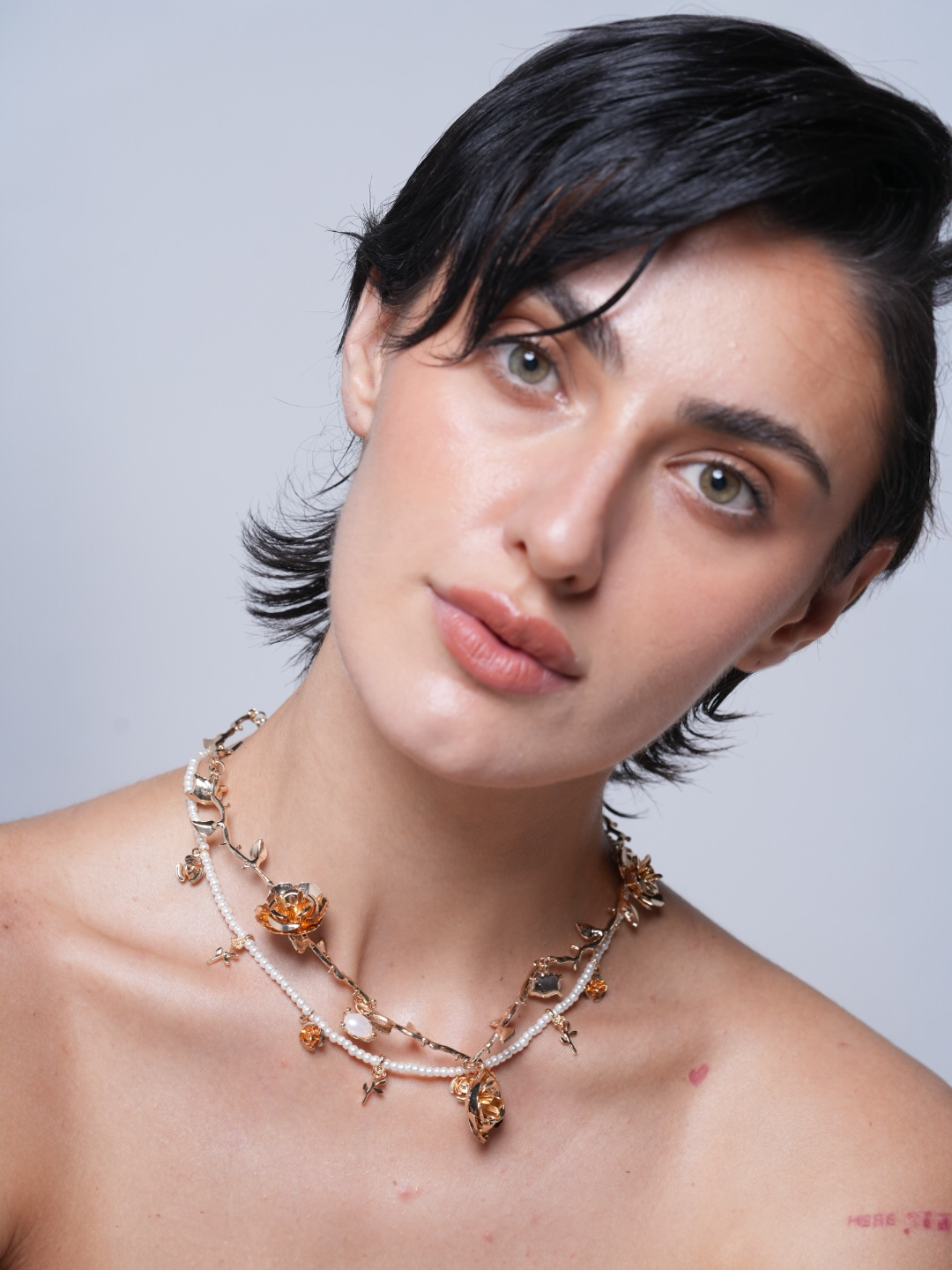 Light Luxury Beaded Stacked Flower Collarbone Necklace