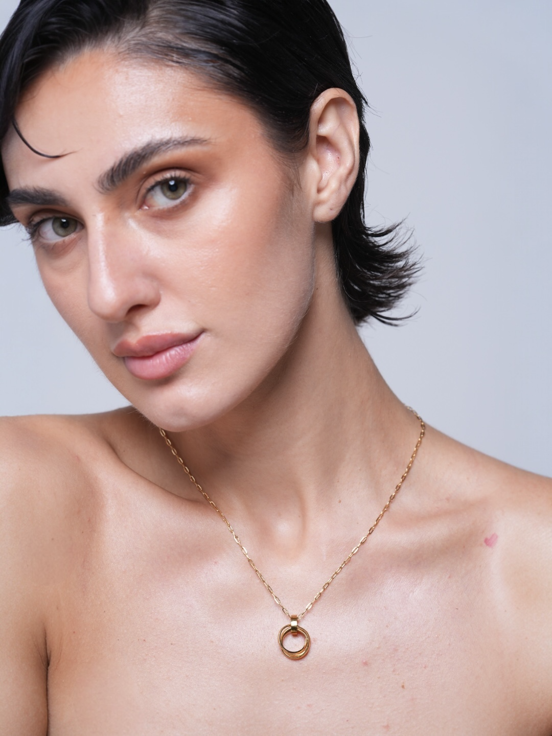 Circle Pendant Necklace