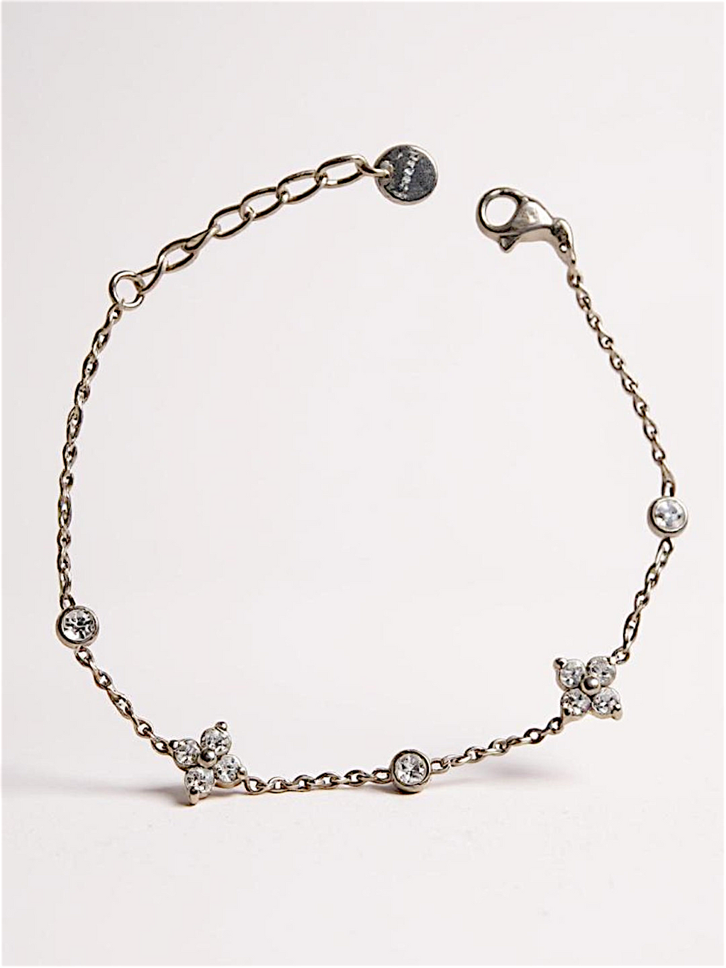 Shiny Zirconia Flower Bracelet