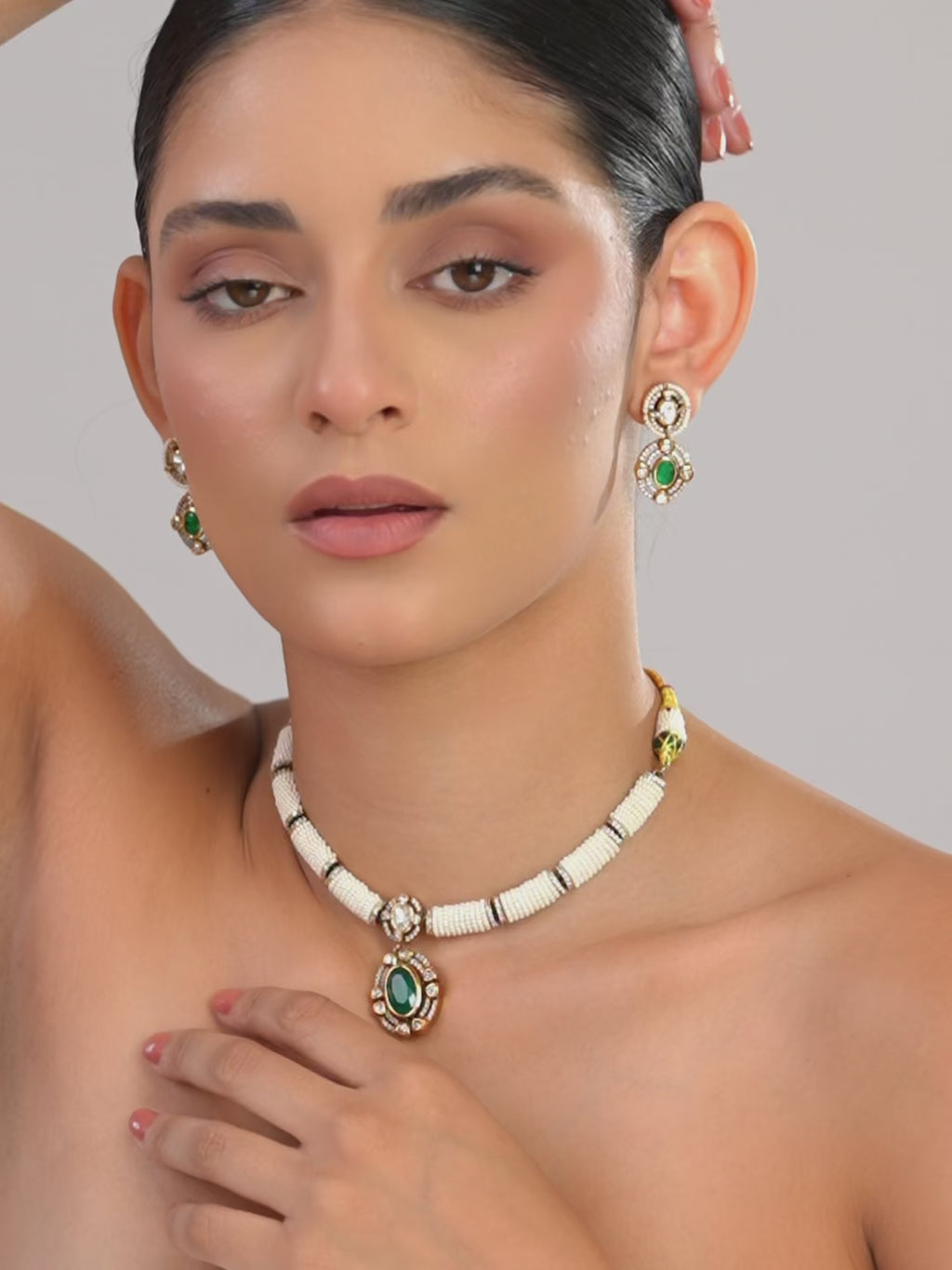 Panna Pearl Necklace